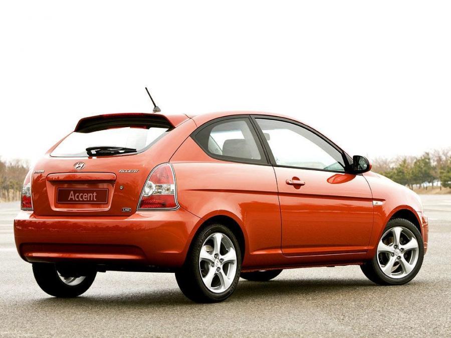  Hyundai Accent 3-Door 2006 года  (фото 41 из 54)